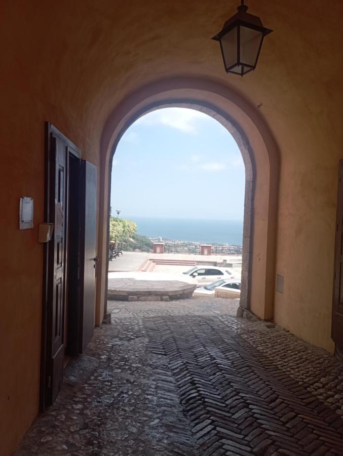 Casa Ines Daire Maranola Dış mekan fotoğraf